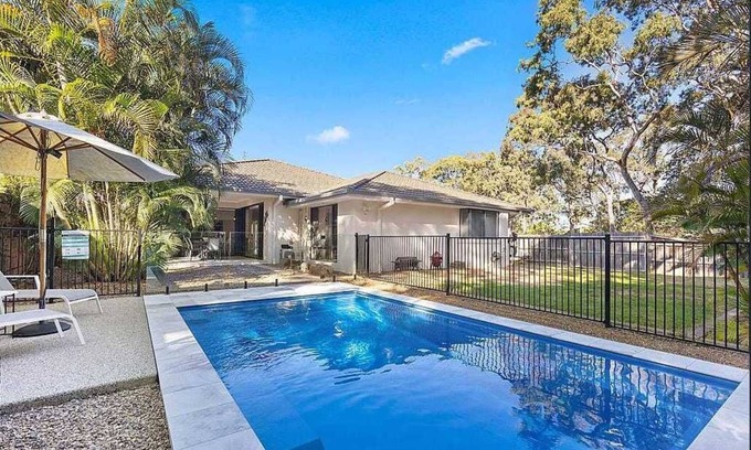 Point Vernon Casa | Retreat to the Fraser Coast, you deserve it.