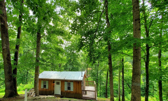 Smithville Cabina | Retreat to Your Private Haven in the Trees
