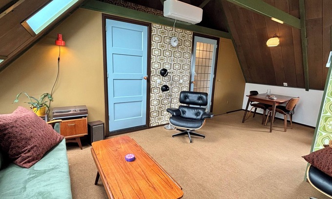 Huns Apartamento | Retro appartement in jaren ‘70 stijl