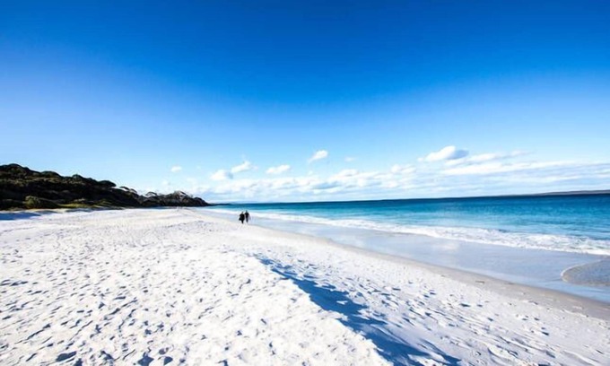 Erowal Bay Casa | Retro at the Bay - Experience beautiful Jervis Bay