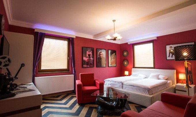 Ostrava Hotel | Retro hotel Garage