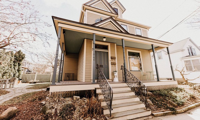 West Seventh Casa | Retro Jewel Box Victorian Steps from Irvine Park
