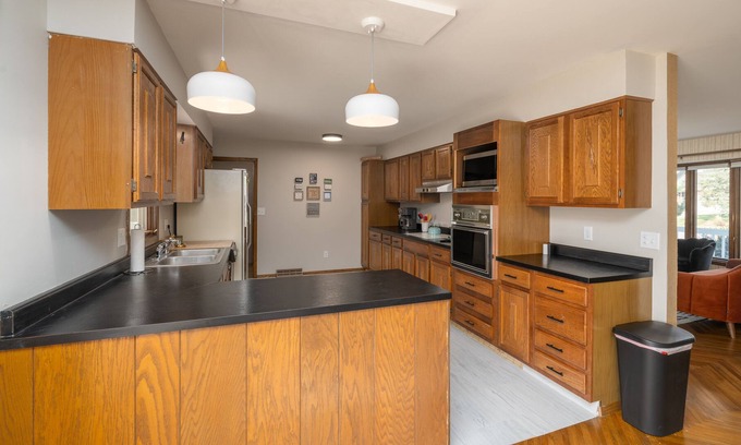 Sioux Falls Casa | Retro Ranch W/ Backyard Oasis