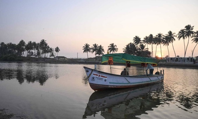 Udupi Cabaña | Reunion Ocean Tides- Room 222- Beach Cottages