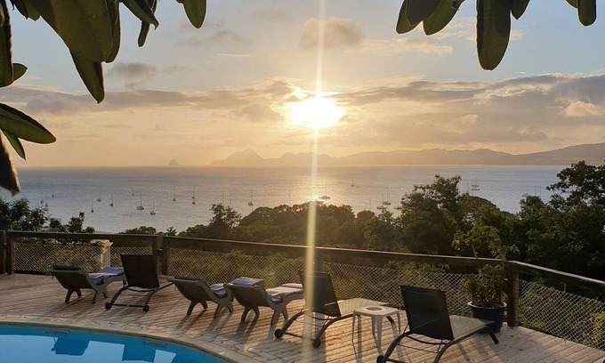 Sainte-Anne Cabina | Rêves de Soleil: Sweet Sunset Lodge with panoramic sea view