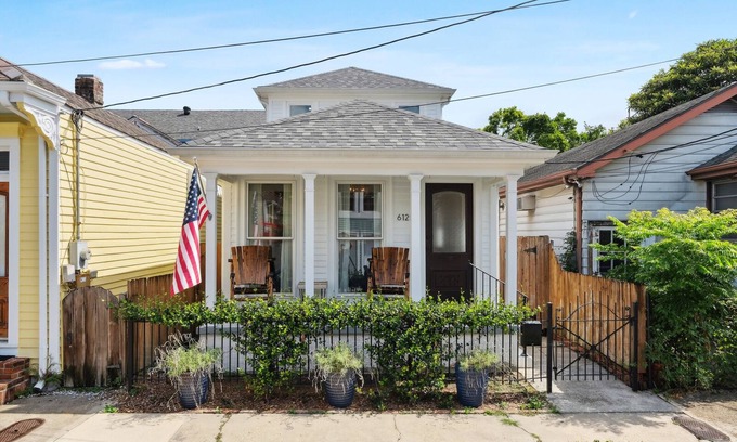 West Riverside Casa | Revitalized Uptown Home - Walk to Audubon Park!