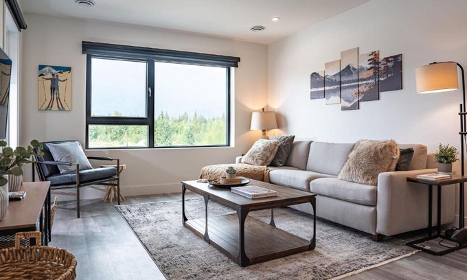 Revelstoke Apartamento | Revylation by Revelstoke Vacations