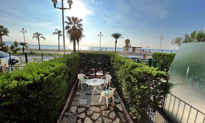 Fabron Apartamento | Rez-de-jardin sur la Promenade des Anglais