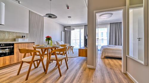 Niechorze Apartamento | Rezydencja Niechorze D204 Eco Boho z Basenem i SPA oraz z 2 sypialniami - 5D Apartments