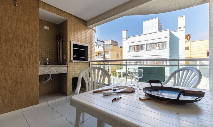 Centro Apartamento | RFO - Apartments Just Steps From Bombinhas Beach