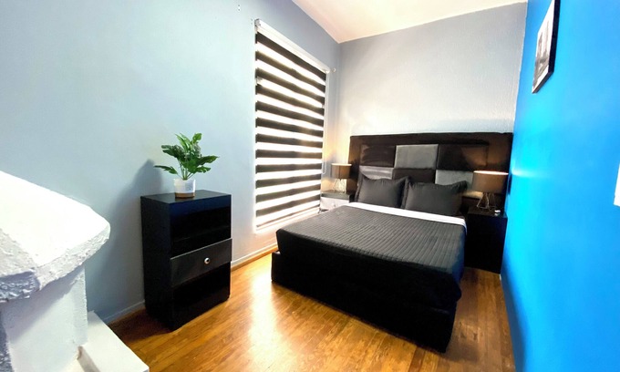 Benito Juárez Hotel | Roomies Hotel - World Trade Center