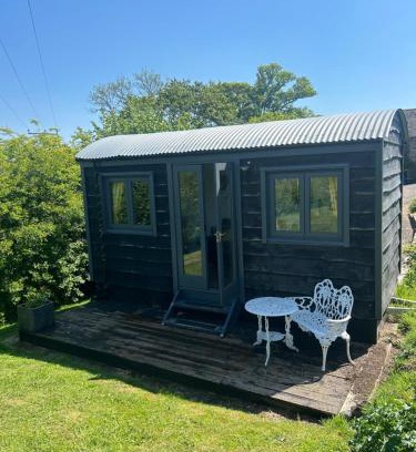 Cauldon Casa | Rhodes To Serenity - Mermaid Shepherds Hut