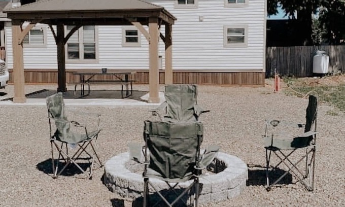 Forks Casa | Rhody House- A Tiny Home Experience in Downtown Forks!
