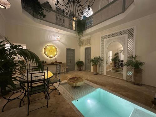 Kasbah Casa | Riad Kamilyes