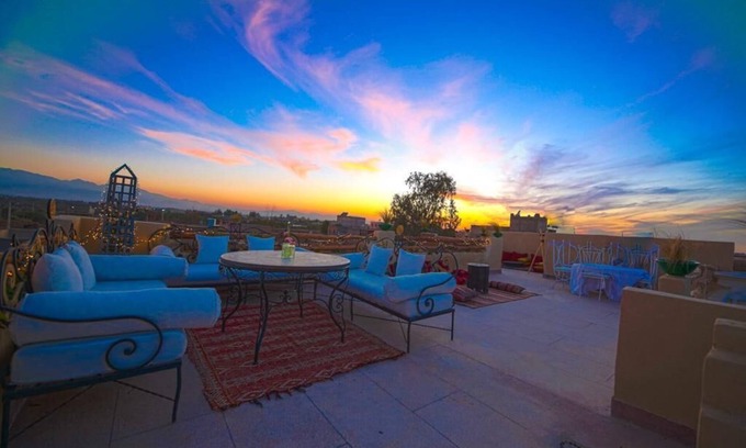 Sidi Abdallah Ghiat Casa | Riad OUM B&B