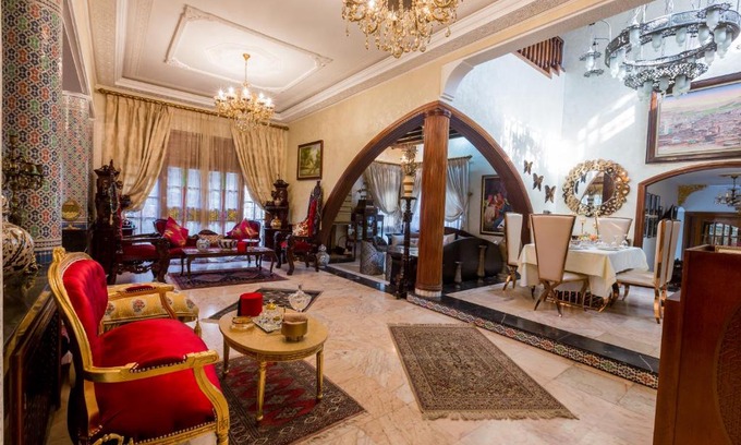 Ville Nouvelle Casa | Riad Sebti Fès