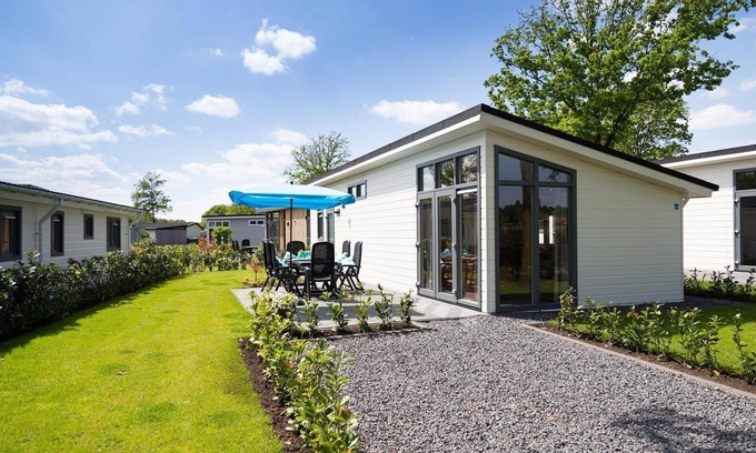 Lunteren Chalet De Esquí | ✓ Rialto at Landgoed De Scheleberg ✓ Holiday home for 6 people ✓ Located in Lunteren (Gelderland) ✓ Holiday resort in the Veluwe region ✓ Book directly at the resort