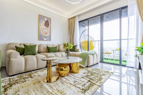 Kilimani Apartamento | Riara One, Heated Pool, Gym, Parking, and Balcony