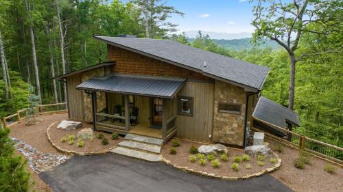Ellijay Casa | Rich Mountain Chateau - Luxury Elegant Escape