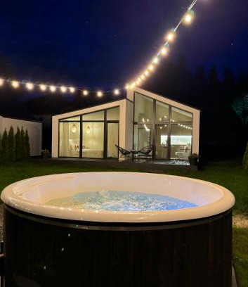 Slavske Apartamento | Richkas Chalet котедж з чаном-джакузі