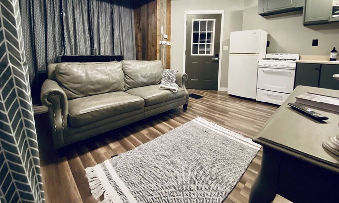 Richland Apartamento | Richland NY/ The Inn Between Suite C