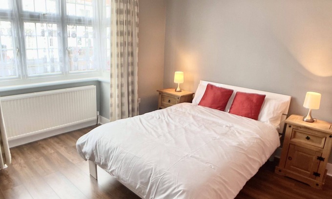 Slough Casa | Richmond House