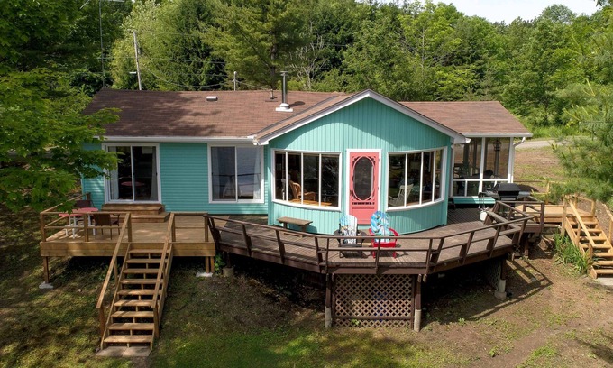Portland Chalet De Esquí | Rideau Pines - Big Rideau Lake