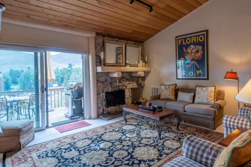 Elkhorn Village Casa | Ridge Condo 2617