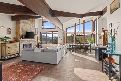 Nederland Casa | Ridge View Retreat - Panoramic Views and Hot Tub