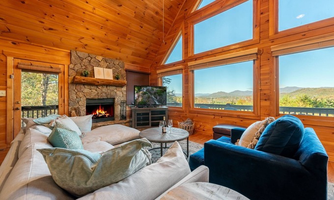 Murphy Cabina | Ridgehaven Retreat - Murphy, NC
