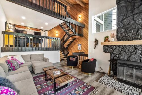 Avon Casa | Ridgepoint Retreat - Mountain Escape for 8 with Resort Amenities
