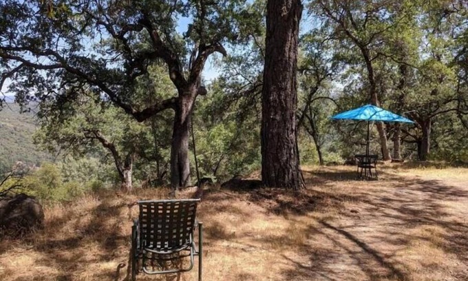 Placerville Otro | Ridgetop Oasis in the Sierra Mountains