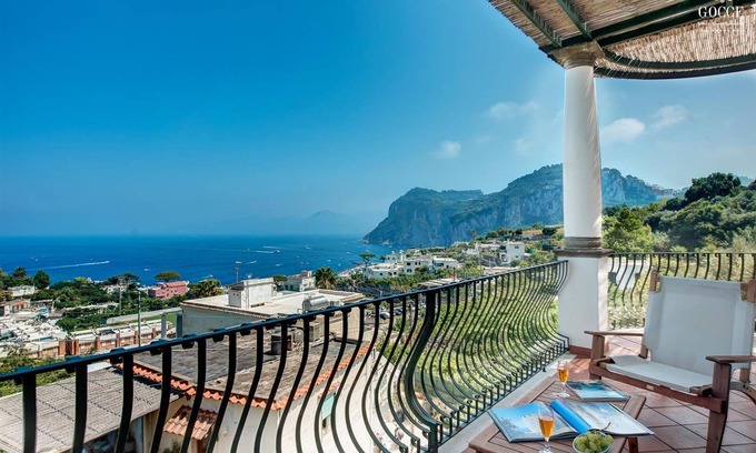 Marina Grande Apartamento | Rifugio Caprese - Superb Views and Relaxation