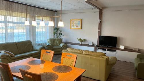 Valmiera Apartamento | RIGA street Apartment 54 entire house
