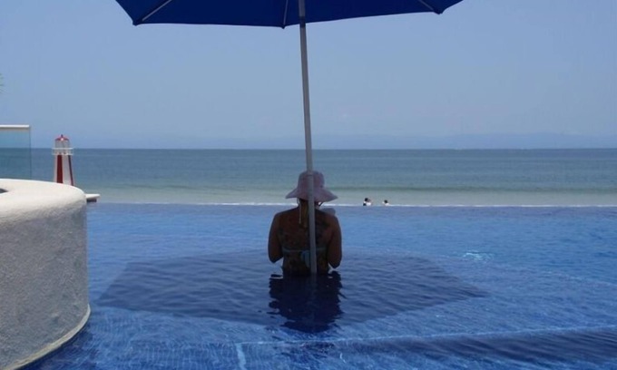 Emiliano Zapata Condominio | Justo en la playa en Punta de Mita