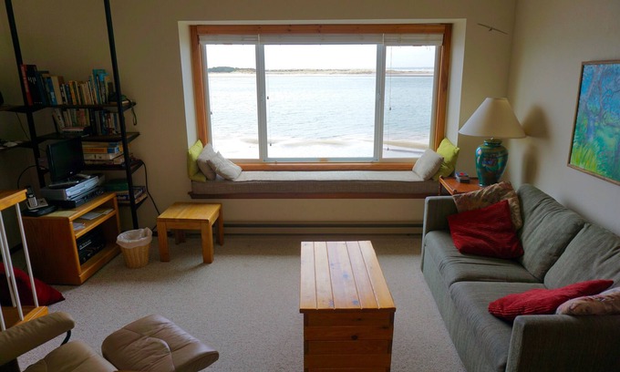 Netarts Condominio | Right on the Beach, Gorgeous Views, Affordable