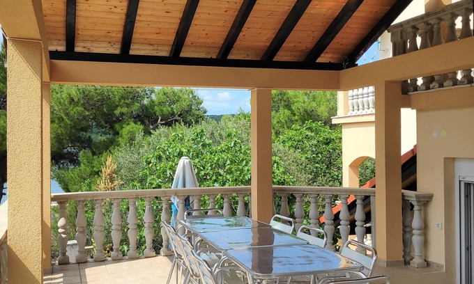 Krusevo Apartamento | En la playa de Crna Punta - el lugar ideal para vacaciones en familia en Zadar