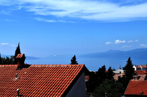 Rijeka Apartamento | Rijeka - Charming apartment with Sea View and Private Parking