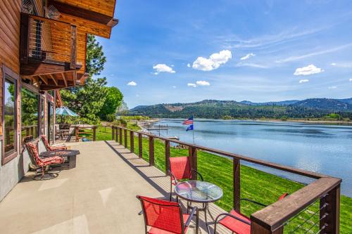 Laclede Casa | Riley Creek