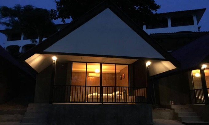 Song Phi Nong Hotel | Rimkaeng Resort