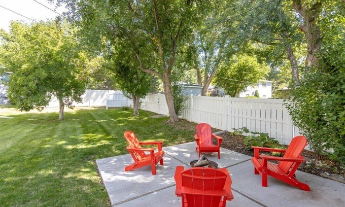 Rimrock Casa | Rimrock Retreat - Lovely Neighborhood Close to Hospitals, Colleges, & Downtown