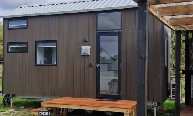 Hokitika Casa | Rimu View 3 by Tiny Away