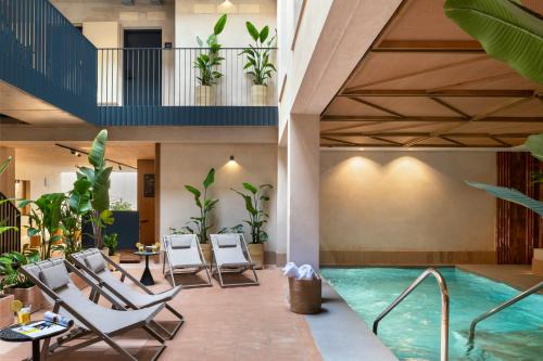 Triana Casa | Rincones de Lola - Castilla 91 - Shared jacuzzi