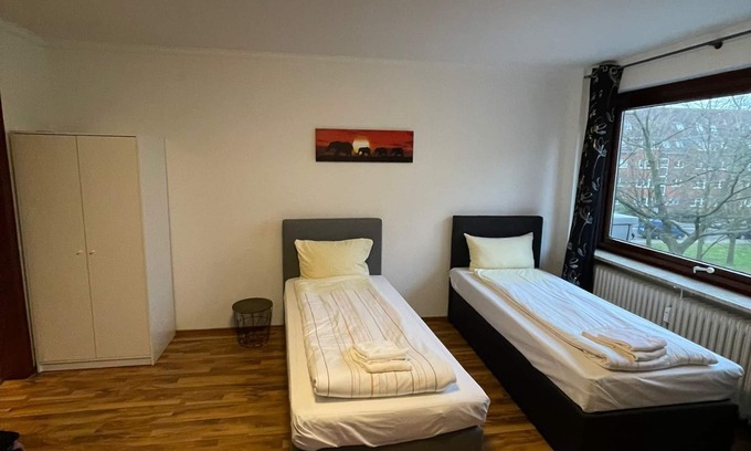 Neumuenster Casa | Ringstraße 15 W1 - 1 bedroom with balcony and parking space