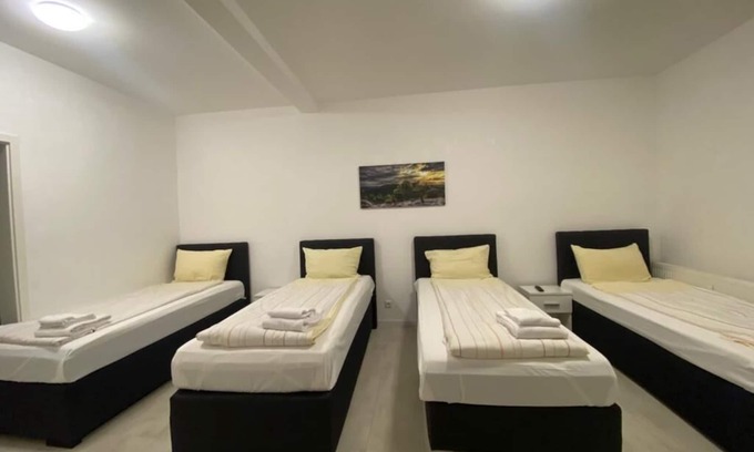 Neumuenster Casa | Ringstraße 37 W2 - 1 bedroom with terrace