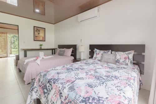 Llanuras del norte Apartamento | Rio Celeste Birds Garden Apartment, Comodidad y Aire Acondicionado