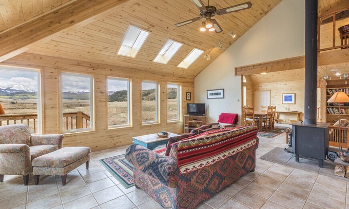 Creede Cabina | Rio Grande River and Mountain Views-Pet Friendly-River Access