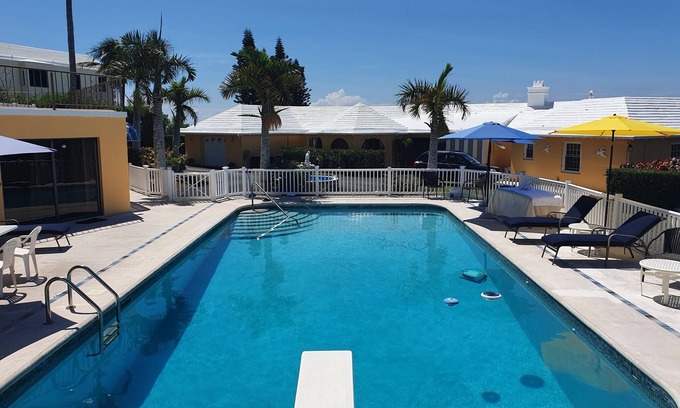 Southampton Apartamento | PISCINA DE AGUAS RIPPLE !!
