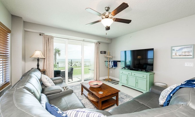 Ocean View Halifax Estates Casa | Riptide Retreat at The Aruba - Long Term Discounts!