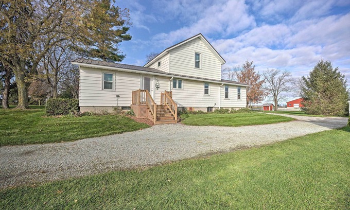 Goshen Casa | 'Rise and Shine Farm' in Goshen w/ BBQ & Fire Pit!